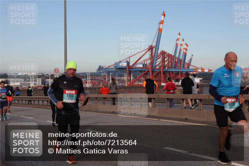 03.10.2024 - Köhlbrandbrückenlauf Matties Gatica Varas http://msf.ph/oto/7213564 03.10.2024 09:38:06 Position 2 1187, 500, 1355, 1273 meine-sportfotos.de