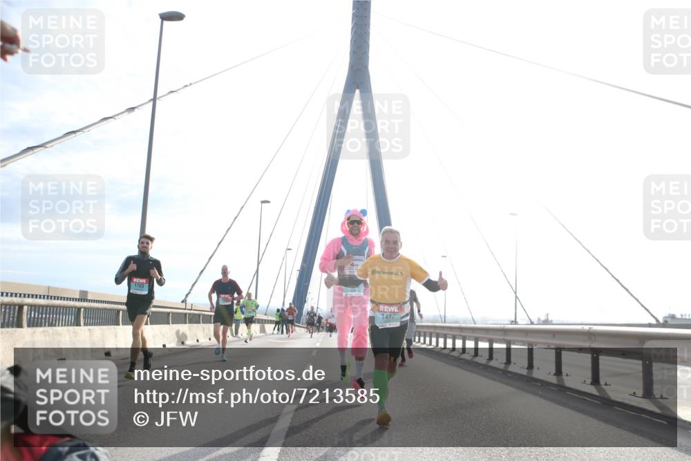 03.10.2024 - Köhlbrandbrückenlauf Jannik Wohlers http://msf.ph/oto/7213585 03.10.2024 09:21:40 Position 1 1763, 1417 meine-sportfotos.de