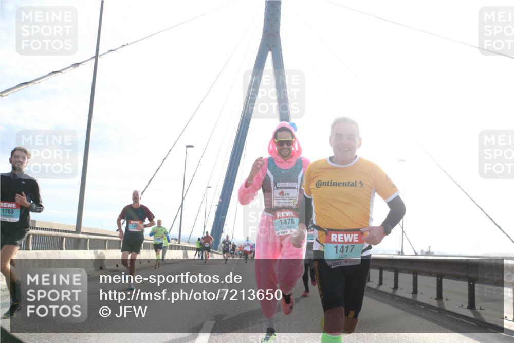 03.10.2024 - Köhlbrandbrückenlauf Jannik Wohlers http://msf.ph/oto/7213650 03.10.2024 09:21:41 Position 1 1763, 1099, 1478, 1416, 1417 meine-sportfotos.de