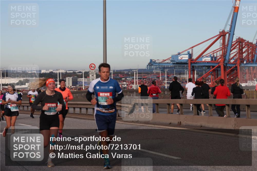 03.10.2024 - Köhlbrandbrückenlauf Matties Gatica Varas http://msf.ph/oto/7213701 03.10.2024 09:38:10 Position 2 1637, 112, 1500, 1, 118 meine-sportfotos.de