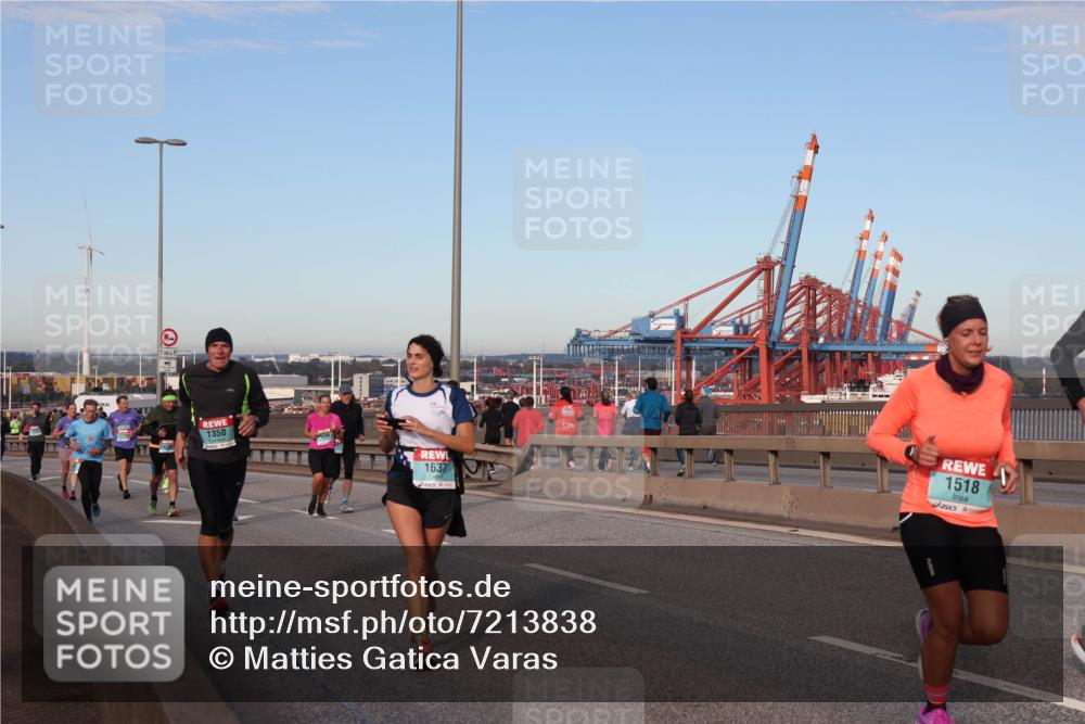 03.10.2024 - Köhlbrandbrückenlauf Matties Gatica Varas http://msf.ph/oto/7213838 03.10.2024 09:38:14 Position 2 1350, 1637, 1518 meine-sportfotos.de