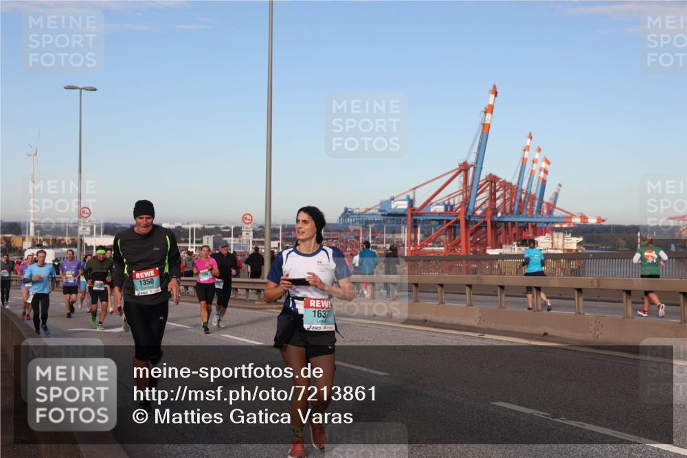 03.10.2024 - Köhlbrandbrückenlauf Matties Gatica Varas http://msf.ph/oto/7213861 03.10.2024 09:38:15 Position 2 119, 1350, 1637 meine-sportfotos.de
