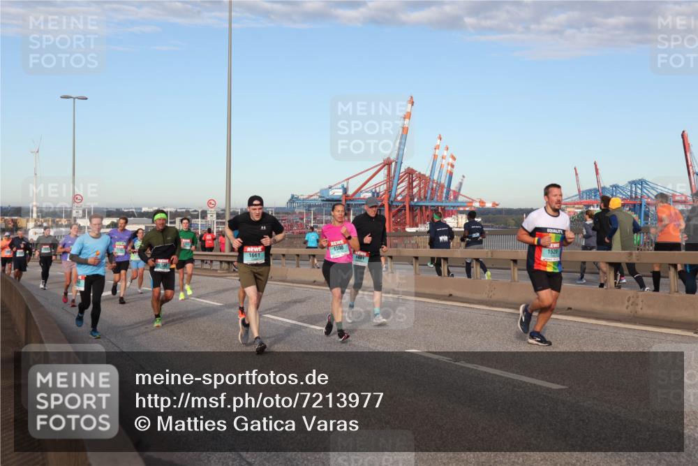 03.10.2024 - Köhlbrandbrückenlauf Matties Gatica Varas http://msf.ph/oto/7213977 03.10.2024 09:38:19 Position 2 1598, 1661, 1520, 1481 meine-sportfotos.de