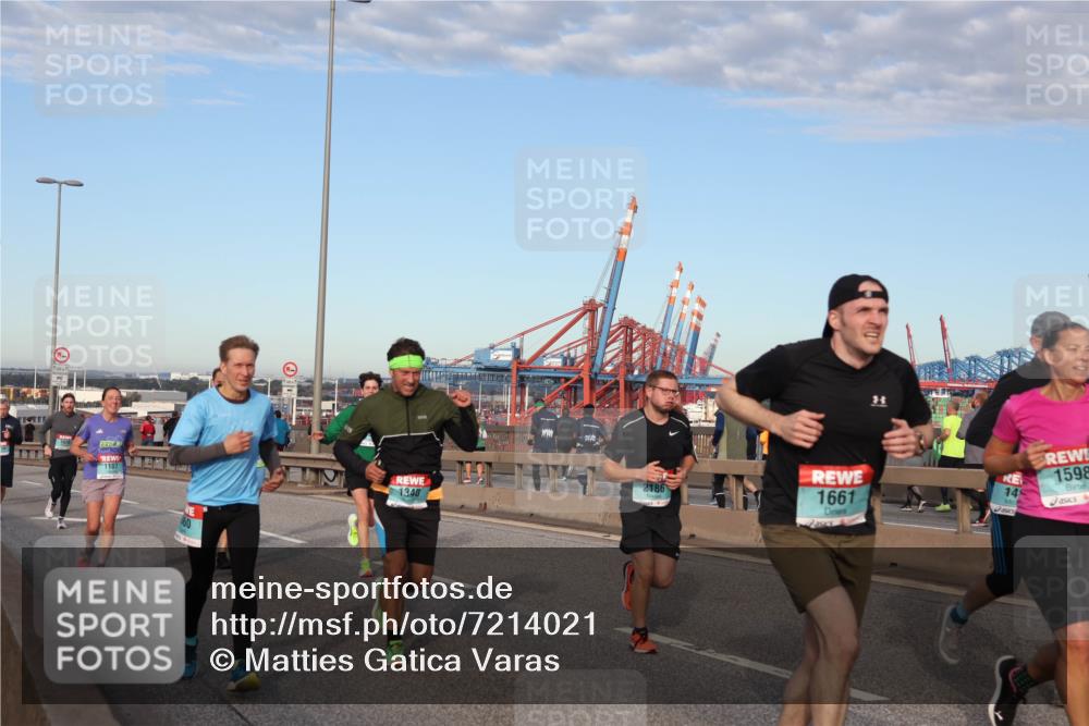 03.10.2024 - Köhlbrandbrückenlauf Matties Gatica Varas http://msf.ph/oto/7214021 03.10.2024 09:38:21 Position 2 1107, 2186, 14, 1340, 1661, 1598 meine-sportfotos.de