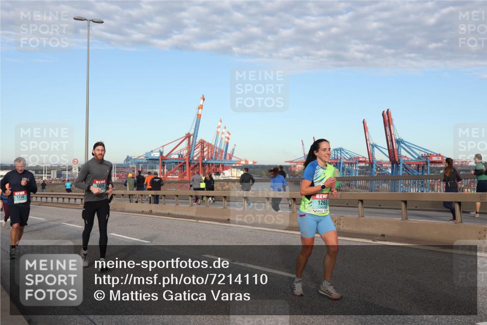 03.10.2024 - Köhlbrandbrückenlauf Matties Gatica Varas http://msf.ph/oto/7214110 03.10.2024 09:38:25 Position 2 1730, 1026, 1263 meine-sportfotos.de