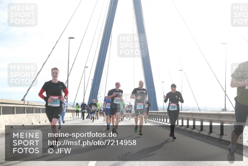 03.10.2024 - Köhlbrandbrückenlauf Jannik Wohlers http://msf.ph/oto/7214958 03.10.2024 09:22:00 Position 1 344, 1425, 1119, 1229, 1447 meine-sportfotos.de