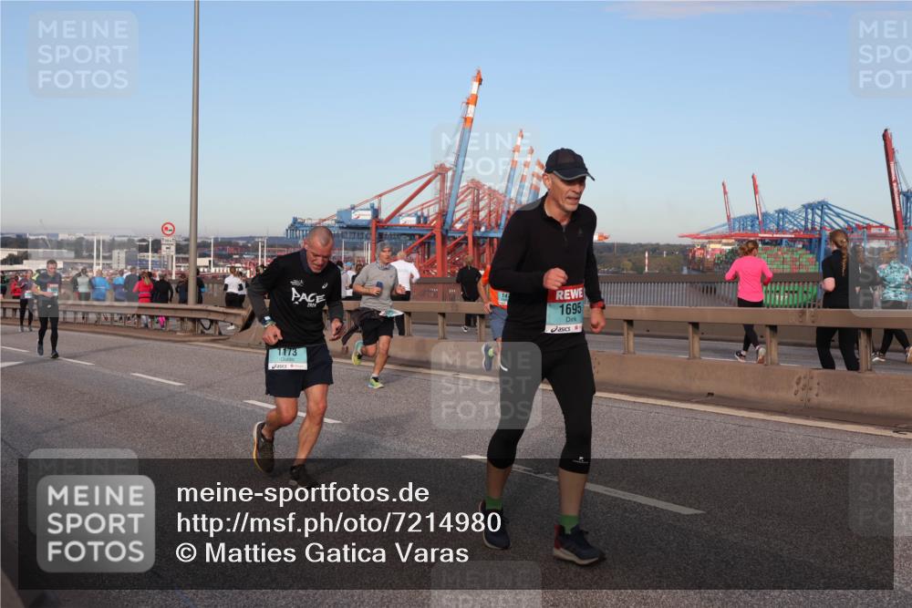 03.10.2024 - Köhlbrandbrückenlauf Matties Gatica Varas http://msf.ph/oto/7214980 03.10.2024 09:38:52 Position 2 11, 2024, 1173, 142, 1695 meine-sportfotos.de