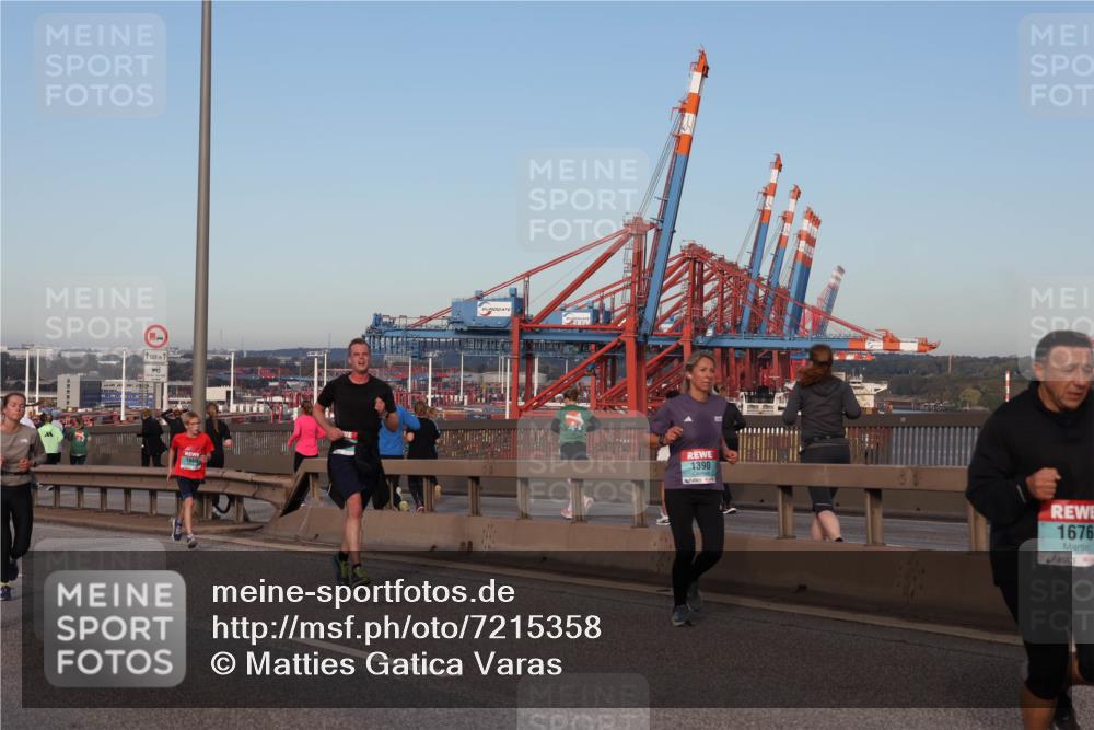 03.10.2024 - Köhlbrandbrückenlauf Matties Gatica Varas http://msf.ph/oto/7215358 03.10.2024 09:39:02 Position 2 1500, 1, 1669, 1390, 1676 meine-sportfotos.de