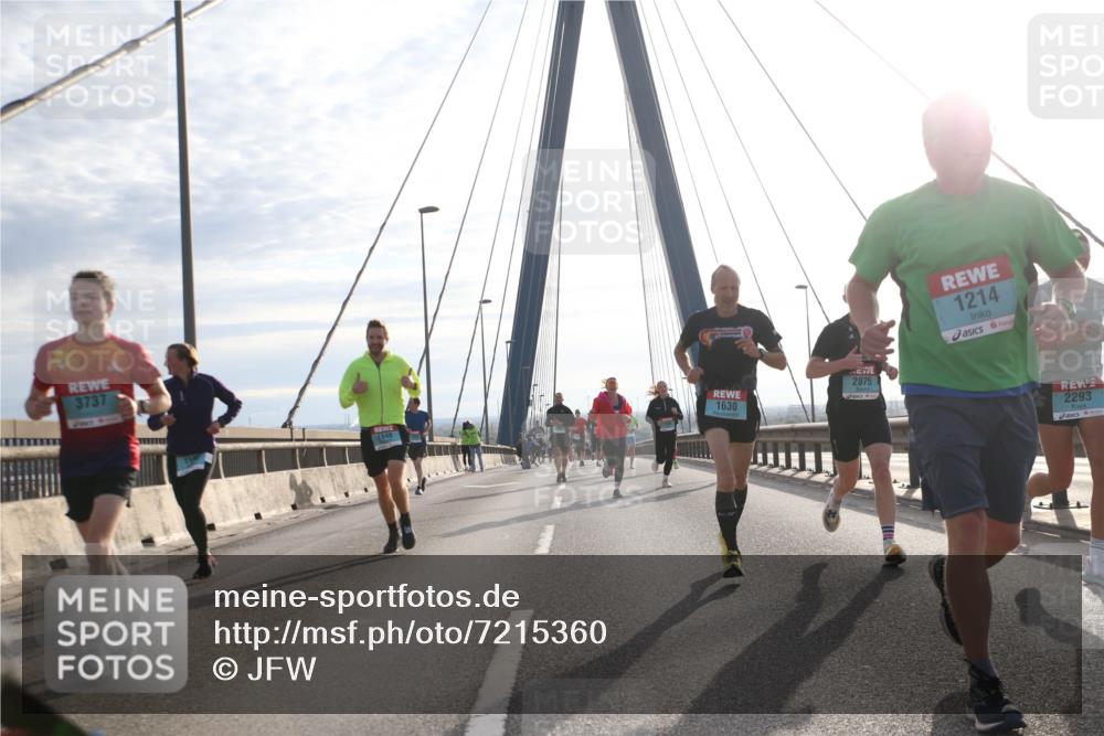 03.10.2024 - Köhlbrandbrückenlauf Jannik Wohlers http://msf.ph/oto/7215360 03.10.2024 09:22:08 Position 1 3737, 1214, 2875, 1348, 1630, 2293 meine-sportfotos.de