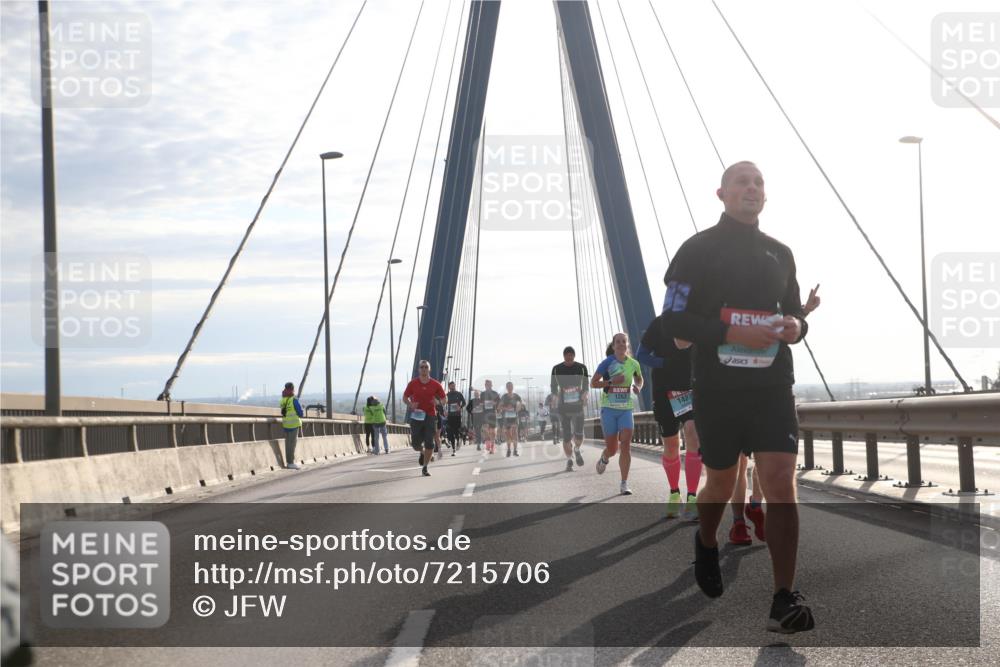 03.10.2024 - Köhlbrandbrückenlauf Jannik Wohlers http://msf.ph/oto/7215706 03.10.2024 09:22:14 Position 1 1263 meine-sportfotos.de