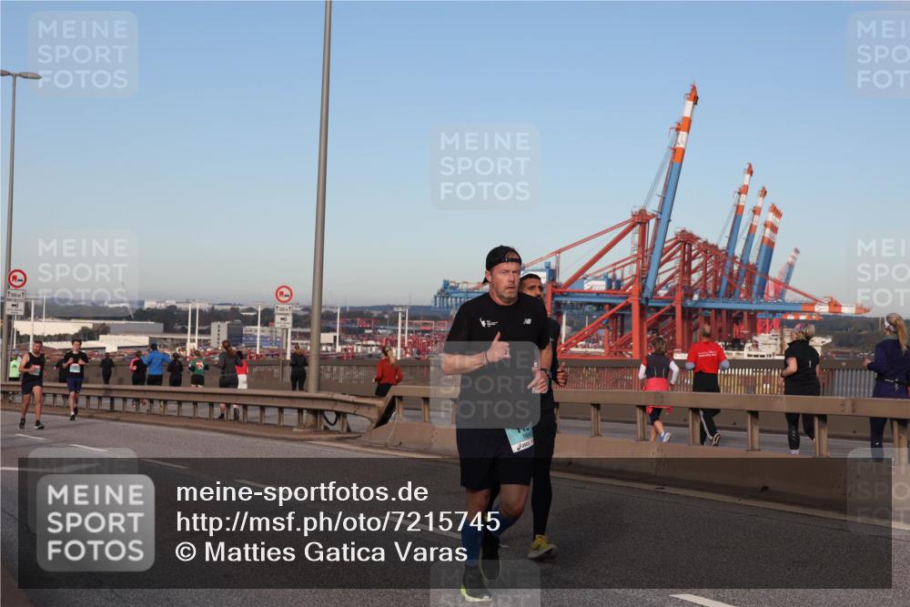 03.10.2024 - Köhlbrandbrückenlauf Matties Gatica Varas http://msf.ph/oto/7215745 03.10.2024 09:39:12 Position 2 500, 500, 1 meine-sportfotos.de