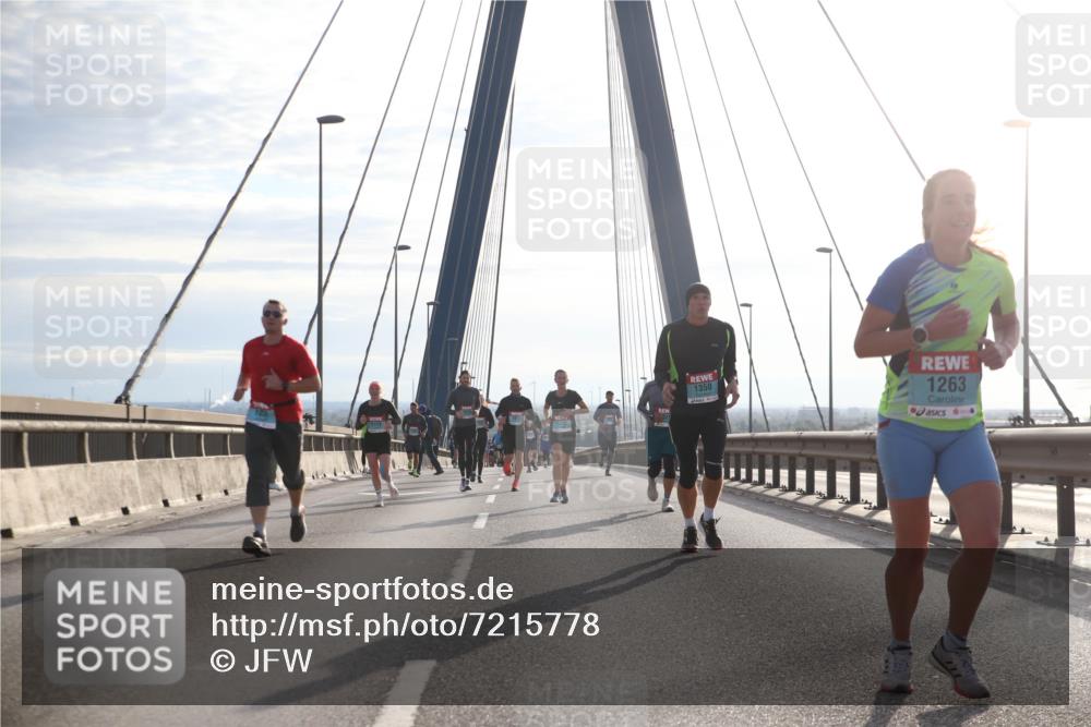 03.10.2024 - Köhlbrandbrückenlauf Jannik Wohlers http://msf.ph/oto/7215778 03.10.2024 09:22:17 Position 1 1350, 1263 meine-sportfotos.de