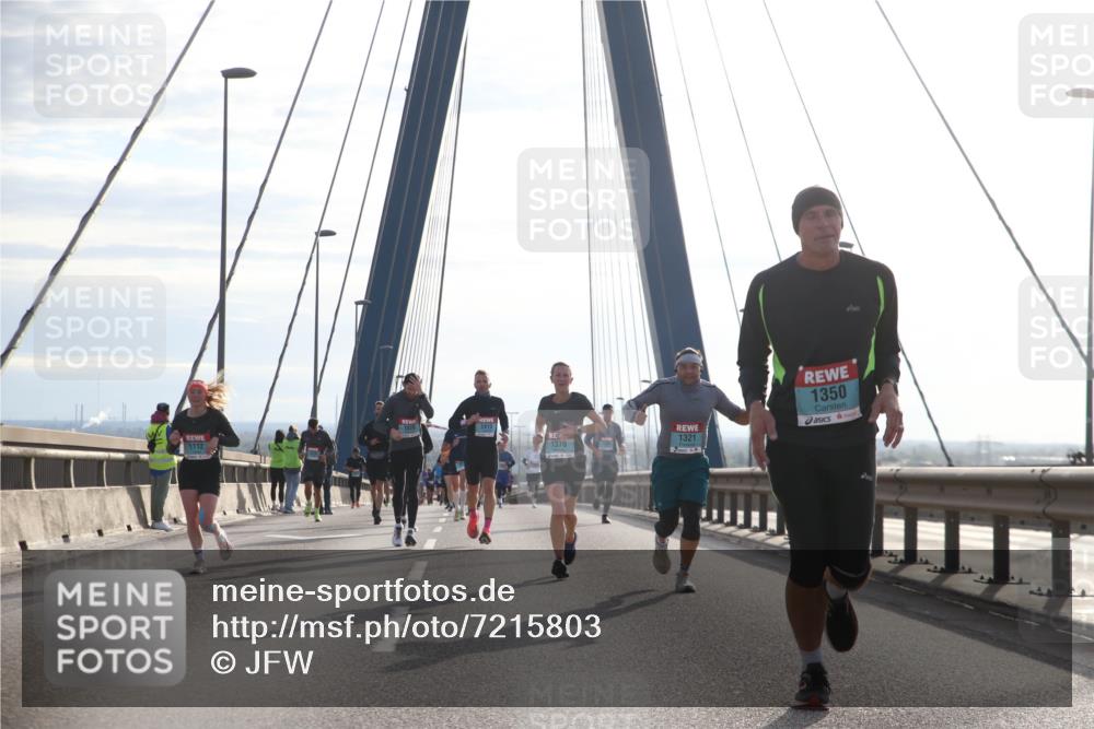 03.10.2024 - Köhlbrandbrückenlauf Jannik Wohlers http://msf.ph/oto/7215803 03.10.2024 09:22:18 Position 1 1112, 1370, 1321, 1350 meine-sportfotos.de