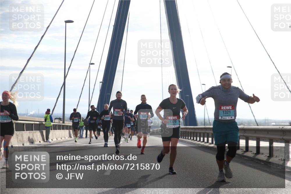 03.10.2024 - Köhlbrandbrückenlauf Jannik Wohlers http://msf.ph/oto/7215870 03.10.2024 09:22:20 Position 1 1112, 1318, 10, 1415, 1370, 1321 meine-sportfotos.de