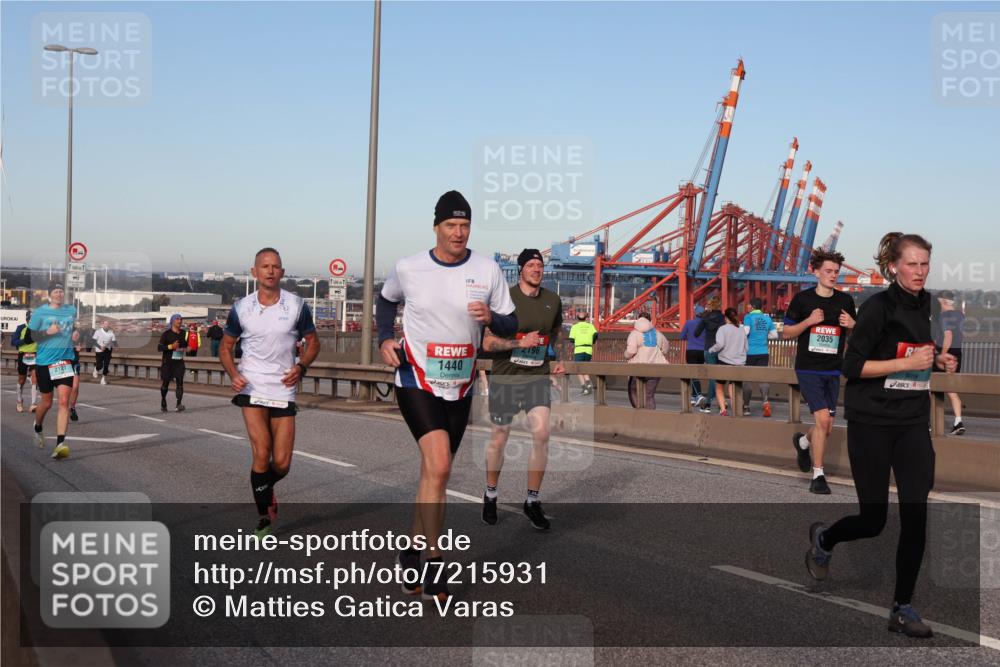 03.10.2024 - Köhlbrandbrückenlauf Matties Gatica Varas http://msf.ph/oto/7215931 03.10.2024 09:39:25 Position 2 2127, 500, 1440, 2196, 2035 meine-sportfotos.de