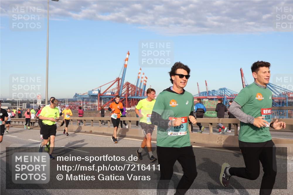 03.10.2024 - Köhlbrandbrückenlauf Matties Gatica Varas http://msf.ph/oto/7216411 03.10.2024 09:39:45 Position 2 235, 1238 meine-sportfotos.de