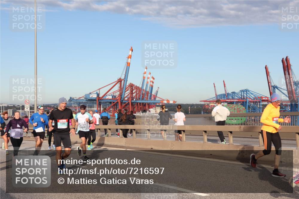 03.10.2024 - Köhlbrandbrückenlauf Matties Gatica Varas http://msf.ph/oto/7216597 03.10.2024 09:39:51 Position 2 500, 1, 1580 meine-sportfotos.de