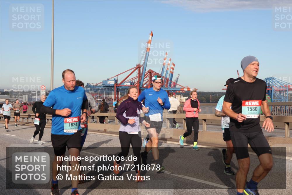 03.10.2024 - Köhlbrandbrückenlauf Matties Gatica Varas http://msf.ph/oto/7216678 03.10.2024 09:39:53 Position 2 1582, 1624, 1580 meine-sportfotos.de