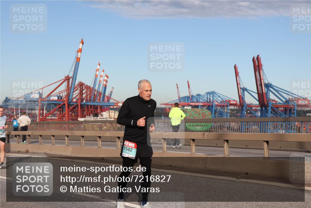03.10.2024 - Köhlbrandbrückenlauf Matties Gatica Varas http://msf.ph/oto/7216827 03.10.2024 09:39:57 Position 2 85, 1582 meine-sportfotos.de