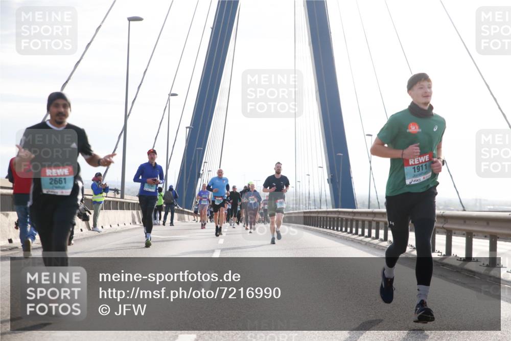 03.10.2024 - Köhlbrandbrückenlauf Jannik Wohlers http://msf.ph/oto/7216990 03.10.2024 09:22:34 Position 1 2661, 1284, 1911 meine-sportfotos.de