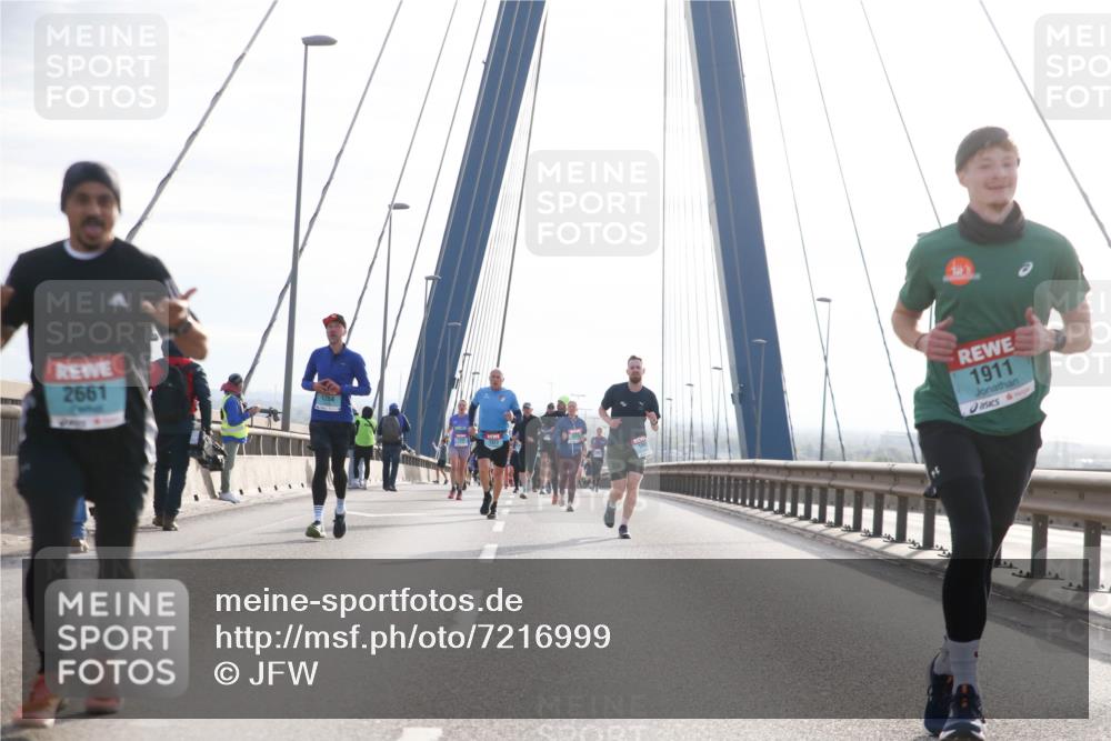 03.10.2024 - Köhlbrandbrückenlauf Jannik Wohlers http://msf.ph/oto/7216999 03.10.2024 09:22:34 Position 1 2661, 1, 1911 meine-sportfotos.de