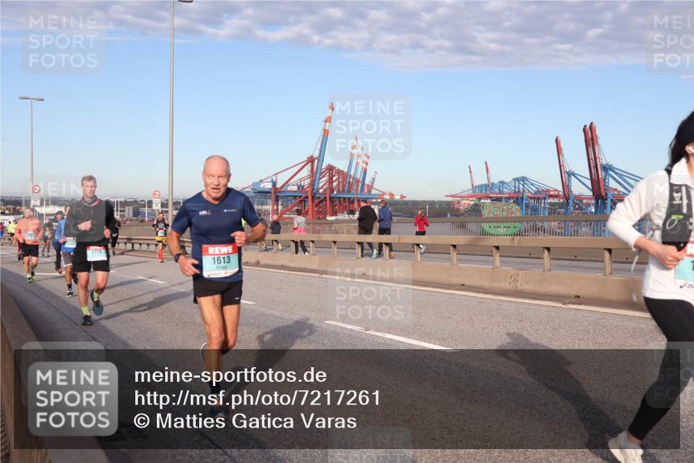 03.10.2024 - Köhlbrandbrückenlauf Matties Gatica Varas http://msf.ph/oto/7217261 03.10.2024 09:40:08 Position 2 2728, 1613 meine-sportfotos.de