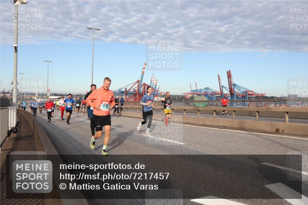 03.10.2024 - Köhlbrandbrückenlauf Matties Gatica Varas http://msf.ph/oto/7217457 03.10.2024 09:40:13 Position 2  meine-sportfotos.de