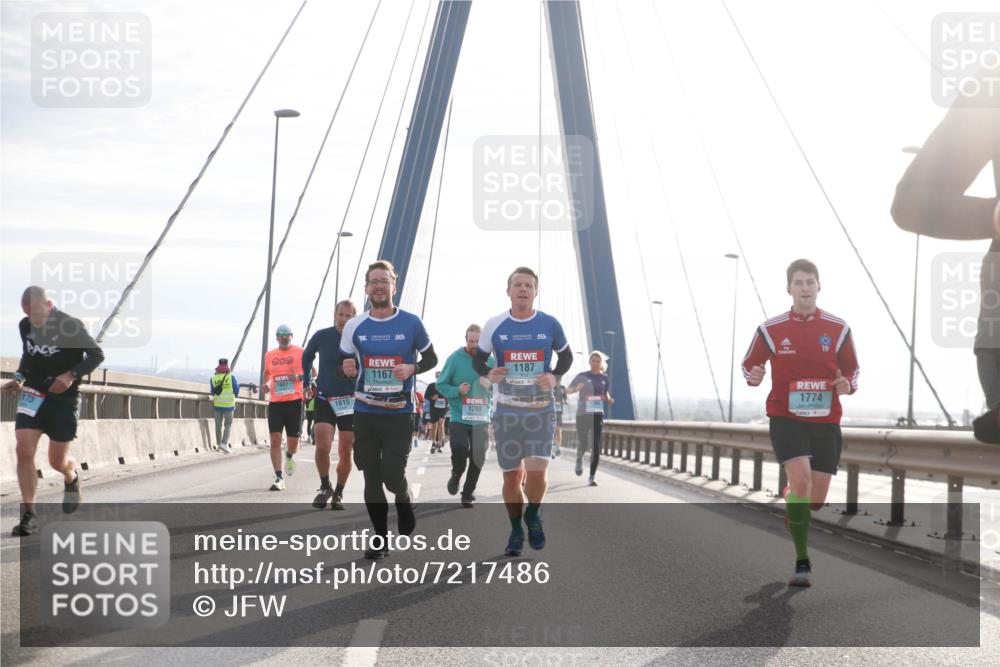 03.10.2024 - Köhlbrandbrückenlauf Jannik Wohlers http://msf.ph/oto/7217486 03.10.2024 09:22:46 Position 1 173, 1667, 1615, 1167, 1208, 1187, 1774 meine-sportfotos.de