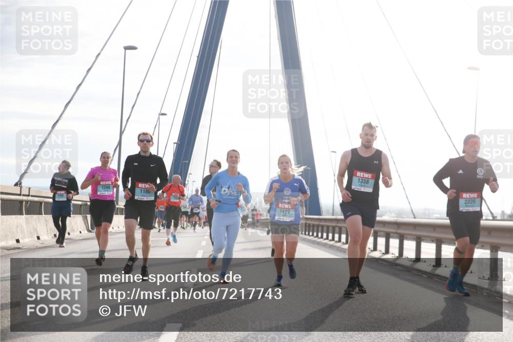 03.10.2024 - Köhlbrandbrückenlauf Jannik Wohlers http://msf.ph/oto/7217743 03.10.2024 09:22:53 Position 1 1598, 1186, 1427, 1358, 2220 meine-sportfotos.de