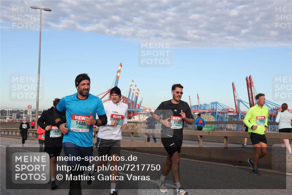 03.10.2024 - Köhlbrandbrückenlauf Matties Gatica Varas http://msf.ph/oto/7217750 03.10.2024 09:40:28 Position 2 1626, 1486, 1007, 1655, 2182 meine-sportfotos.de