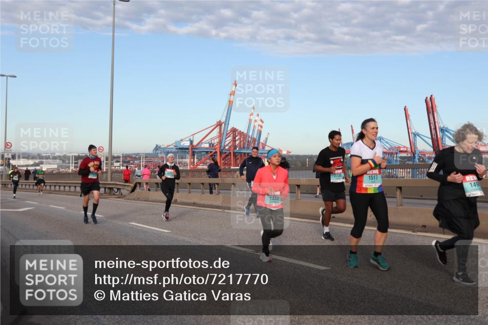 03.10.2024 - Köhlbrandbrückenlauf Matties Gatica Varas http://msf.ph/oto/7217770 03.10.2024 09:40:31 Position 2 2224, 1333, 2735, 1517, 149 meine-sportfotos.de