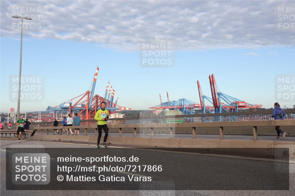 03.10.2024 - Köhlbrandbrückenlauf Matties Gatica Varas http://msf.ph/oto/7217866 03.10.2024 09:40:37 Position 2 1574 meine-sportfotos.de