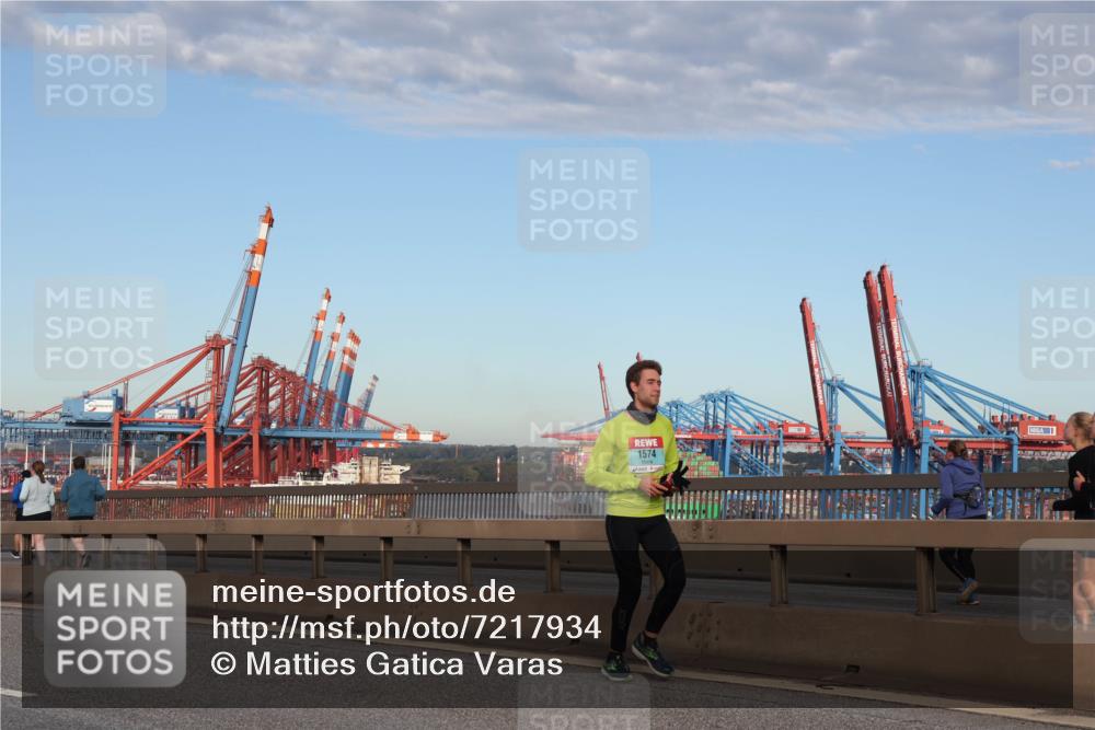 03.10.2024 - Köhlbrandbrückenlauf Matties Gatica Varas http://msf.ph/oto/7217934 03.10.2024 09:40:38 Position 2 1574 meine-sportfotos.de