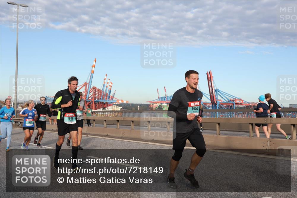 03.10.2024 - Köhlbrandbrückenlauf Matties Gatica Varas http://msf.ph/oto/7218149 03.10.2024 09:40:47 Position 2 1186, 1989, 1427, 1547, 1958 meine-sportfotos.de