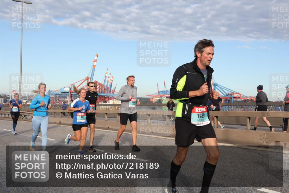 03.10.2024 - Köhlbrandbrückenlauf Matties Gatica Varas http://msf.ph/oto/7218189 03.10.2024 09:40:48 Position 2 1411, 1427, 1547, 1989 meine-sportfotos.de