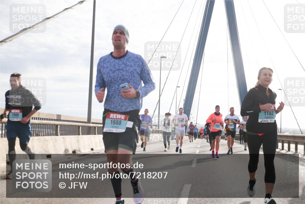 03.10.2024 - Köhlbrandbrückenlauf Jannik Wohlers http://msf.ph/oto/7218207 03.10.2024 09:23:04 Position 1 1400, 1688, 1518, 1182 meine-sportfotos.de