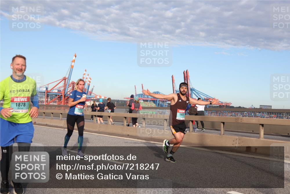 03.10.2024 - Köhlbrandbrückenlauf Matties Gatica Varas http://msf.ph/oto/7218247 03.10.2024 09:40:51 Position 2 1878, 1411, 1451 meine-sportfotos.de
