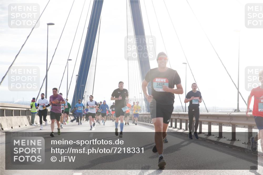 03.10.2024 - Köhlbrandbrückenlauf Jannik Wohlers http://msf.ph/oto/7218331 03.10.2024 09:23:10 Position 1 3438, 1460 meine-sportfotos.de