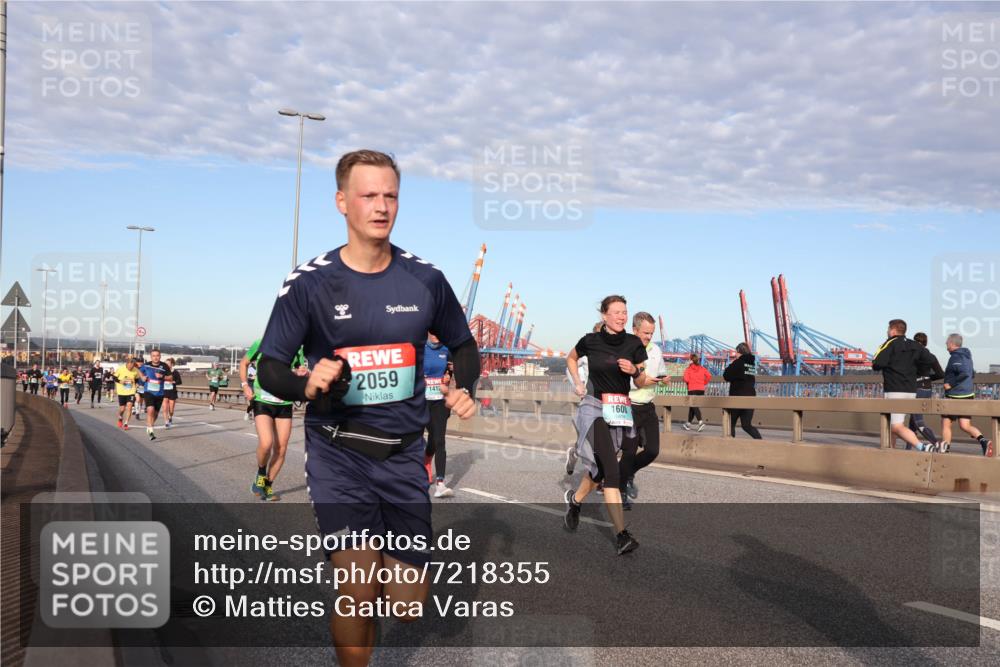 03.10.2024 - Köhlbrandbrückenlauf Matties Gatica Varas http://msf.ph/oto/7218355 03.10.2024 09:40:56 Position 2 2059, 1412, 1600 meine-sportfotos.de