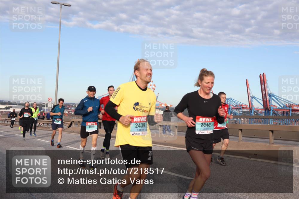03.10.2024 - Köhlbrandbrückenlauf Matties Gatica Varas http://msf.ph/oto/7218517 03.10.2024 09:41:04 Position 2 1620, 1970, 2439, 2840, 27 meine-sportfotos.de