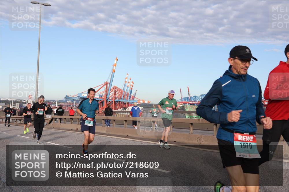 03.10.2024 - Köhlbrandbrückenlauf Matties Gatica Varas http://msf.ph/oto/7218609 03.10.2024 09:41:06 Position 2 1620, 1232, 1499, 1970 meine-sportfotos.de