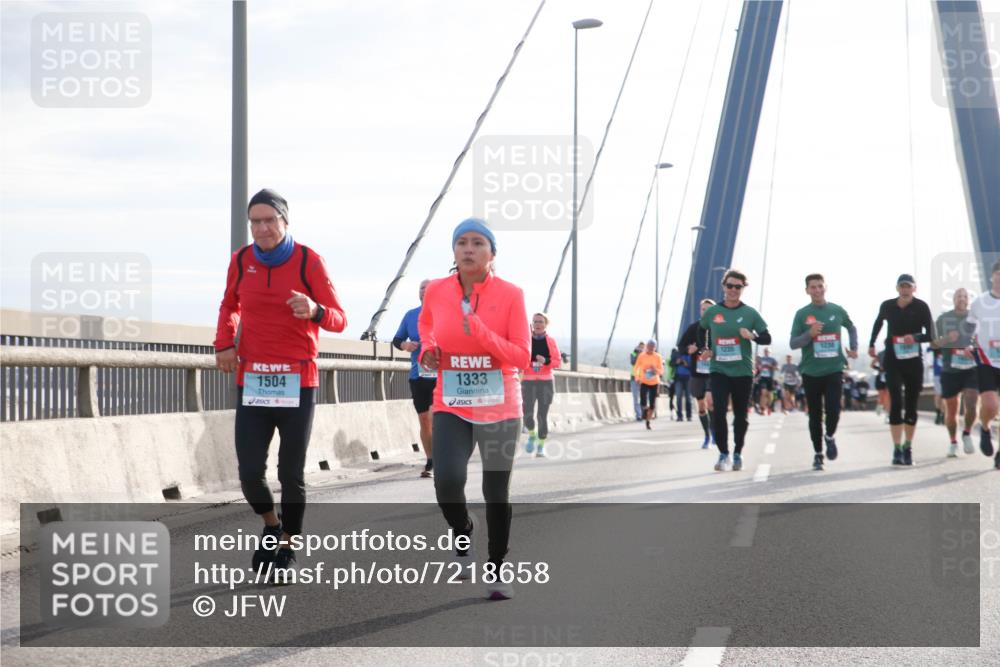 03.10.2024 - Köhlbrandbrückenlauf Jannik Wohlers http://msf.ph/oto/7218658 03.10.2024 09:23:26 Position 1 1504, 1333 meine-sportfotos.de