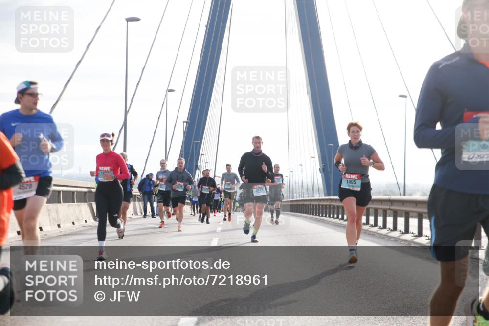03.10.2024 - Köhlbrandbrückenlauf Jannik Wohlers http://msf.ph/oto/7218961 03.10.2024 09:23:35 Position 1 4520, 1495, 1254, 2728 meine-sportfotos.de