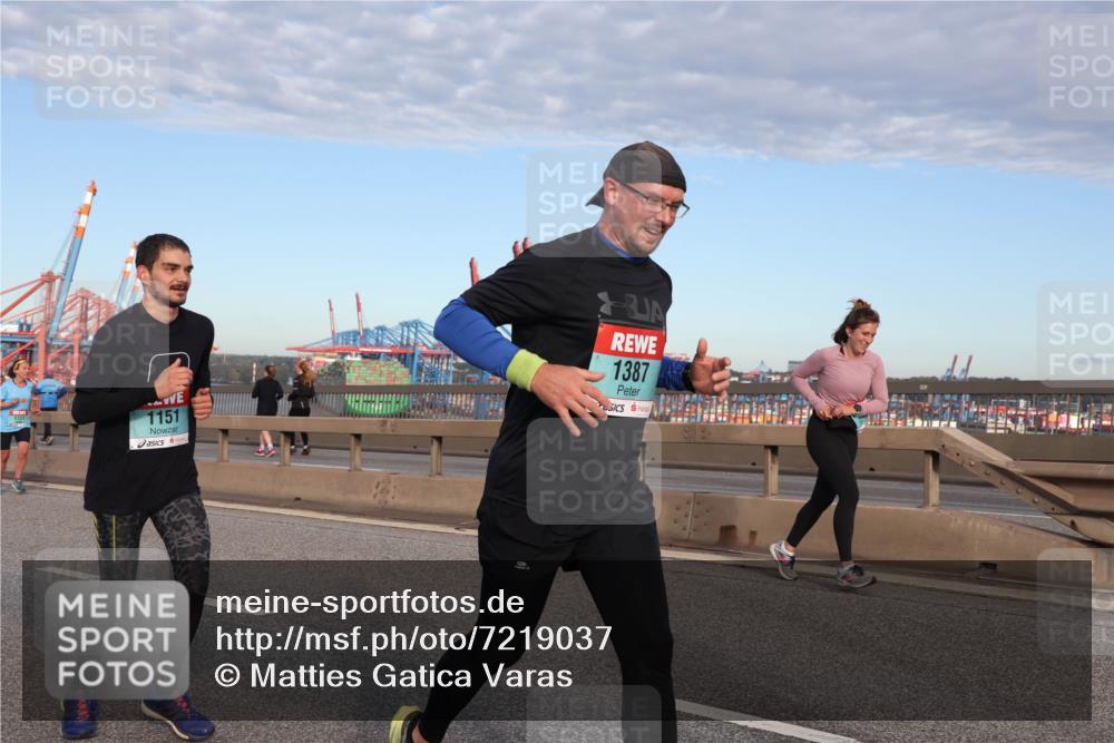 03.10.2024 - Köhlbrandbrückenlauf Matties Gatica Varas http://msf.ph/oto/7219037 03.10.2024 09:41:20 Position 2 1151, 1387 meine-sportfotos.de