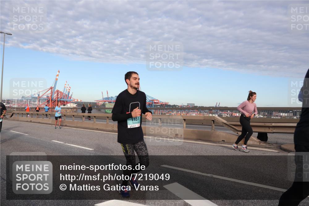 03.10.2024 - Köhlbrandbrückenlauf Matties Gatica Varas http://msf.ph/oto/7219049 03.10.2024 09:41:21 Position 2 1151 meine-sportfotos.de