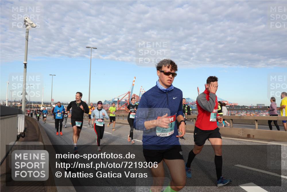 03.10.2024 - Köhlbrandbrückenlauf Matties Gatica Varas http://msf.ph/oto/7219306 03.10.2024 09:41:36 Position 2 1587, 1586, 2808, 10, 15 meine-sportfotos.de