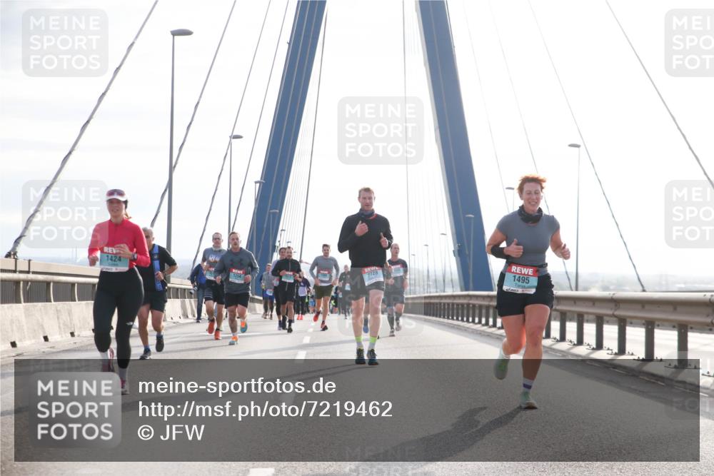 03.10.2024 - Köhlbrandbrückenlauf Jannik Wohlers http://msf.ph/oto/7219462 03.10.2024 09:23:36 Position 1 1424, 1254, 2728, 1495 meine-sportfotos.de