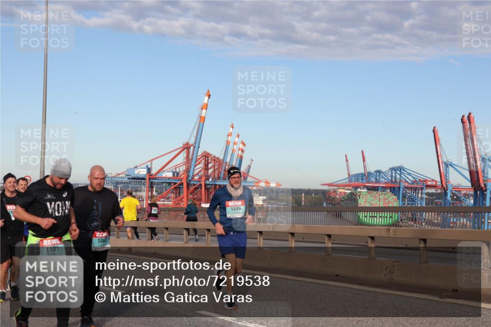 03.10.2024 - Köhlbrandbrückenlauf Matties Gatica Varas http://msf.ph/oto/7219538 03.10.2024 09:41:46 Position 2 16, 1101, 1062, 1649 meine-sportfotos.de