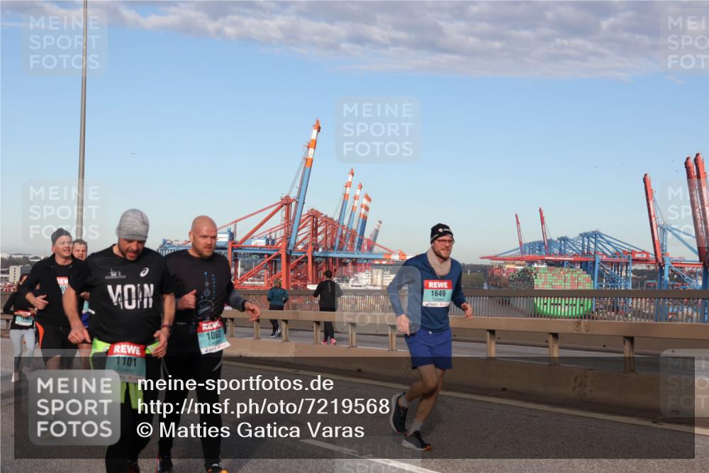 03.10.2024 - Köhlbrandbrückenlauf Matties Gatica Varas http://msf.ph/oto/7219568 03.10.2024 09:41:46 Position 2 7843, 1649, 1101, 1062 meine-sportfotos.de