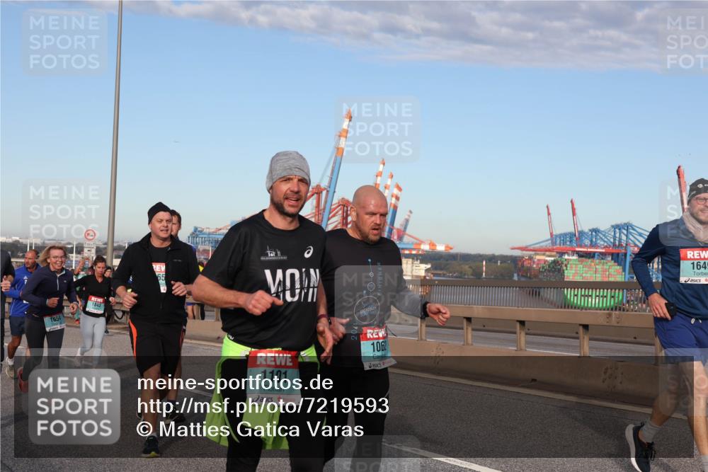 03.10.2024 - Köhlbrandbrückenlauf Matties Gatica Varas http://msf.ph/oto/7219593 03.10.2024 09:41:47 Position 2 1654, 1843, 1101, 1062, 1649 meine-sportfotos.de